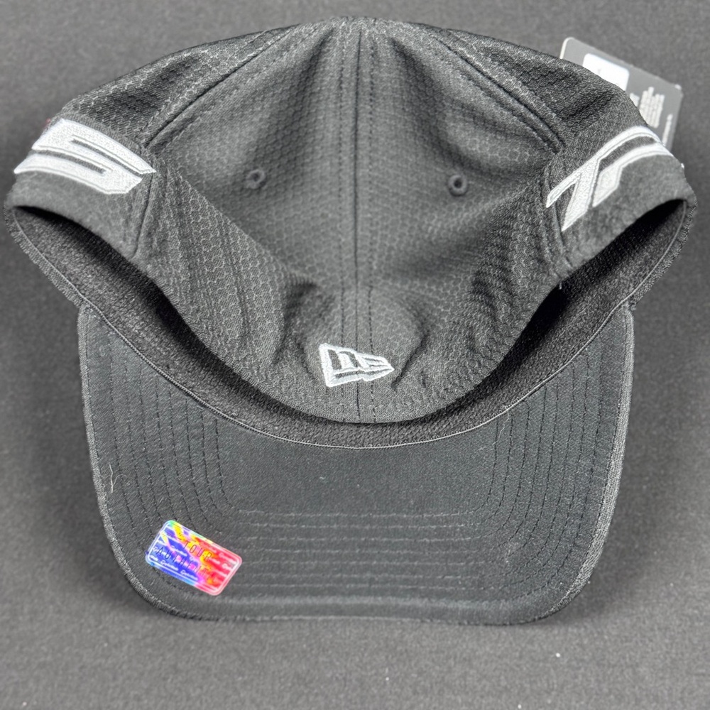 TaylorMade Black 39THIRTY Small/Medium Fitted Cap - Picture 4 of 4